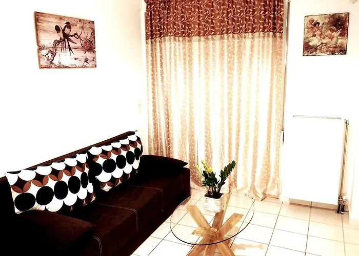 Herbs-home 45sqm, Private Garage Apartment